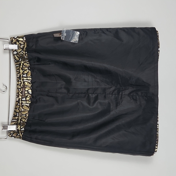 NWOT J. McLaughlin Black Gold Metallic Floral Jacquard Zip Front Skirt Size 2 - Picture 9 of 13
